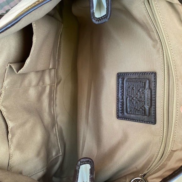 Coach leather white and black purse - Picture 5 of 6